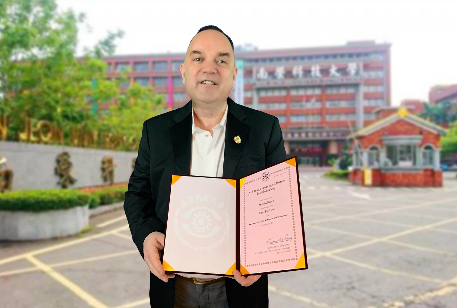 Prof. Dr. Mathias Kunze is formally appointed Chair Professor in Business, Law & Health at Nan Jeon University in 2015. Prof. Dr. Mathias Kunze is appointed Chair Professor at Nan Jeon University in 2015.